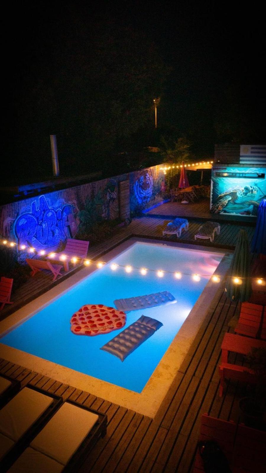 La Rubia Hostel La Pedrera Ngoại thất bức ảnh