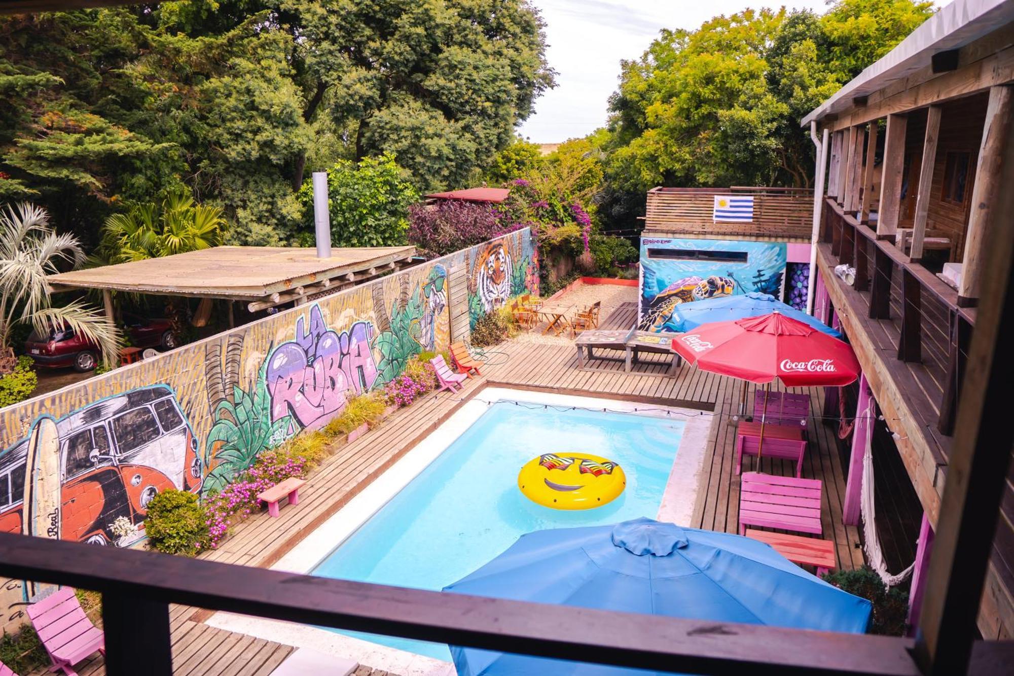 La Rubia Hostel La Pedrera Ngoại thất bức ảnh